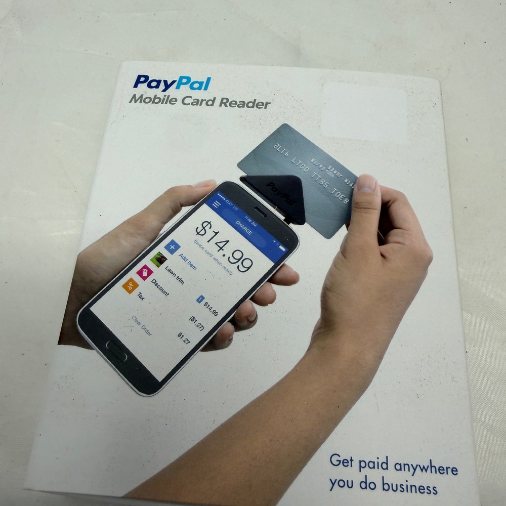 PayPal Mobile Card Reader Black 3.5mm Audio Jack Swiper for Smartphone Tablet